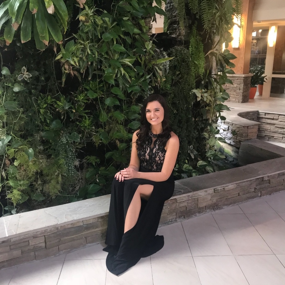 Meet your Posher, Julie